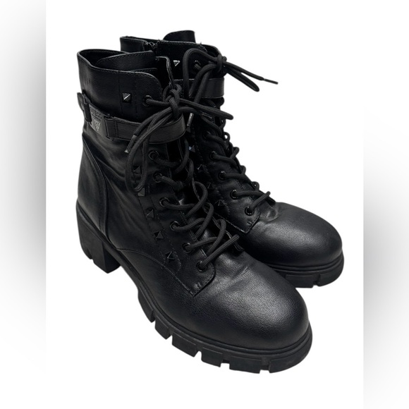 Women’s Guess Deepen Combat Black Studded Boots: WGDEEPEN: Size 11M - Picture 3 of 15